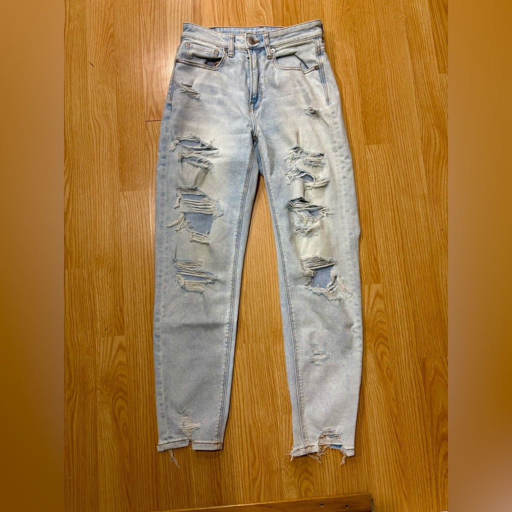 American Eagle Outfitters Blue Mom Jeans Distressed